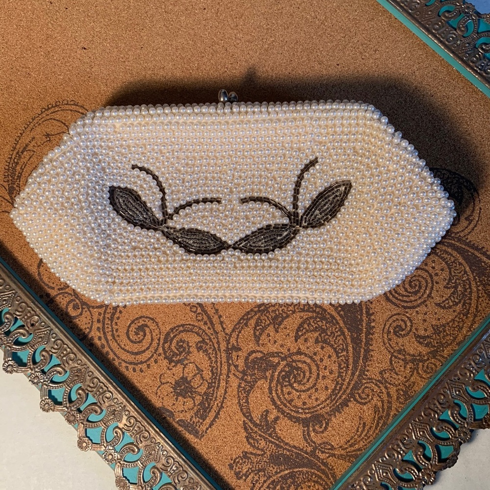 Vintage Pearl Clutch Bag